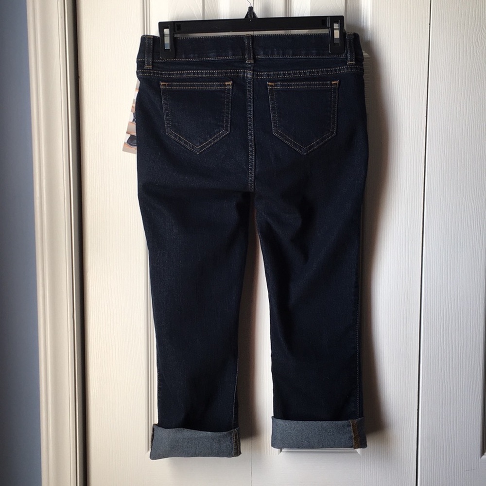 Rafaella Weekend Slimming Cuffed Capri Jeans - Picture 2 of 5